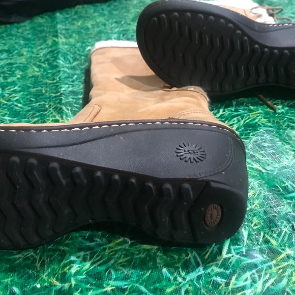 UGG Skylair Tan Suede Wedge Heel Boots, Size 5 - Picture 3 of 4